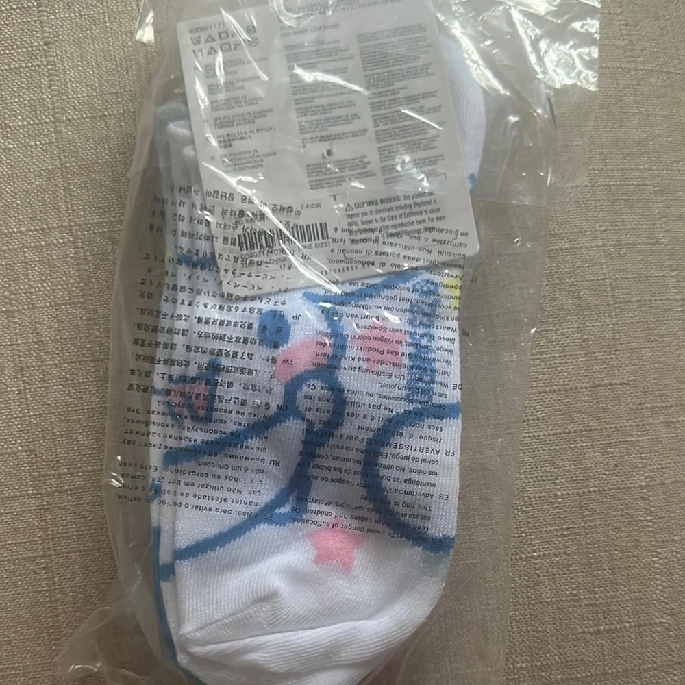 Forever 21 White and Blue Hosiery Socks
